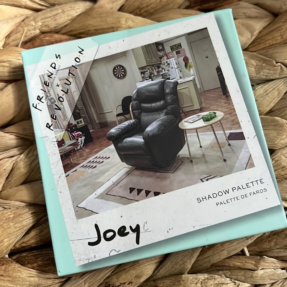 Friends x revolution Joey pallet BRAND NEW!!!